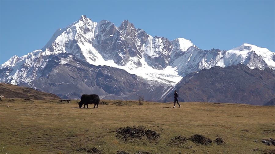 Laya runner to raise climate change awareness through Snowman Race