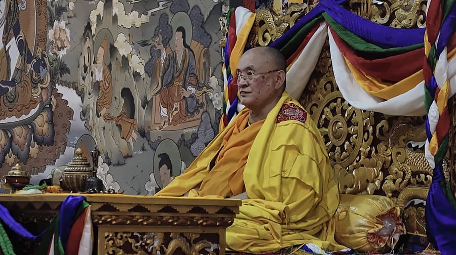 Je Khenpo leads three-day See Drup ritual for raising of 108 Stupas